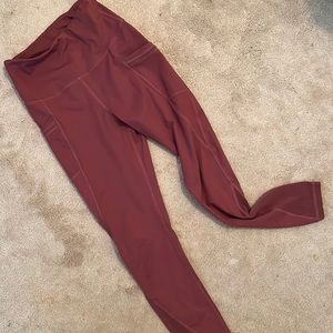 Mauve capri workout pants